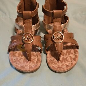 Michael Kors Girls Tan & Gold Logo T-Strap Sandals
